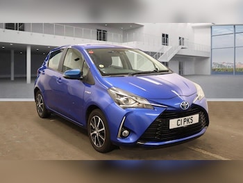 (18) - 1.5 VVT-h Icon Tech Hatchback 5dr Petrol Hybrid E-CVT Euro 6 (s/s) (100 ps)