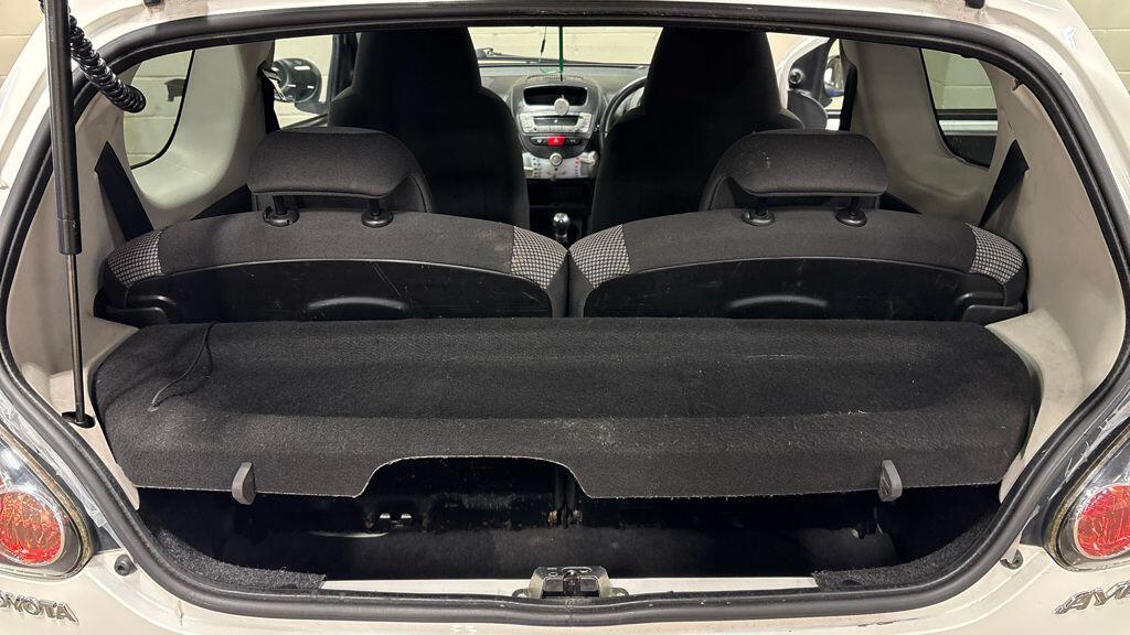 Used Toyota AYGO 2012 for sale - 77549596: Photo 6