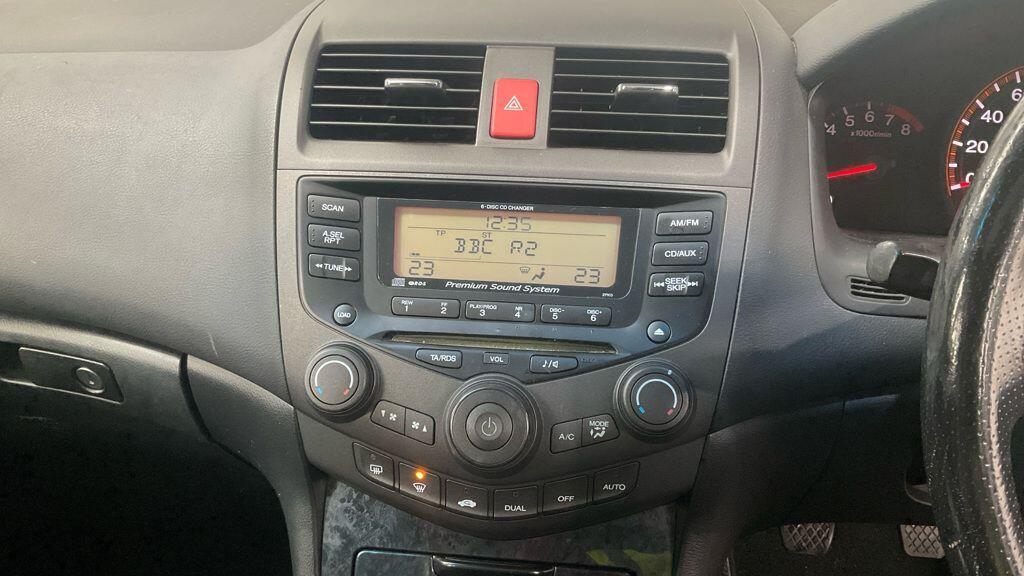Used Honda Accord 2004 for sale - 76152051: Photo 12