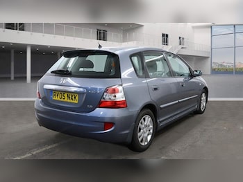 Used Honda Civic 2005 for sale - 76824947: Photo