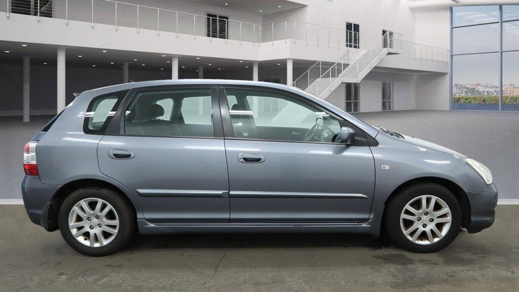 Used Honda Civic 2005 for sale - 76824947: Photo 4