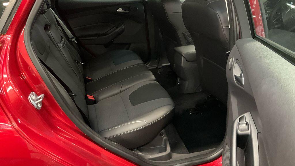 Used Ford Focus 2011 for sale - 76801347: Photo 9