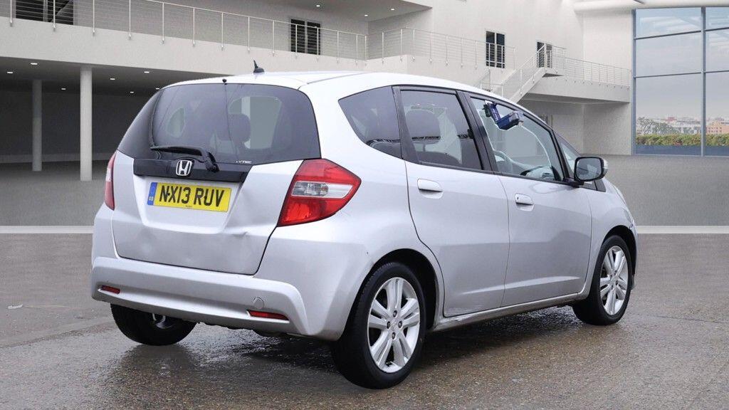 Used Honda Jazz 2013 for sale - 76823914: Photo 5