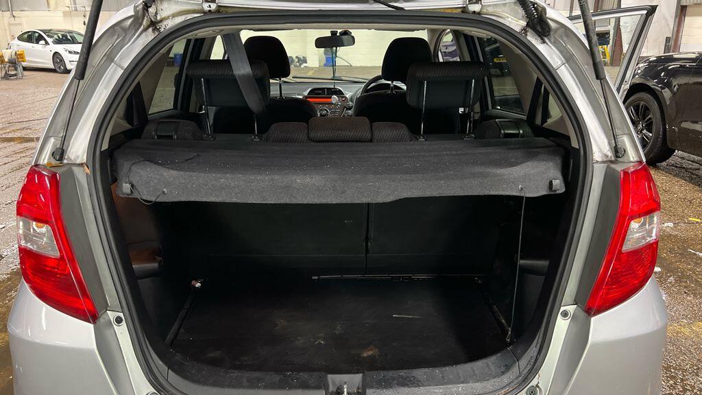 Used Honda Jazz 2013 for sale - 76823914: Photo 8