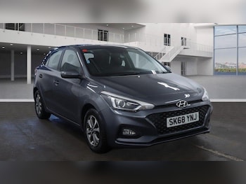 Used Hyundai i20 2018 for sale - 77376493: Photo