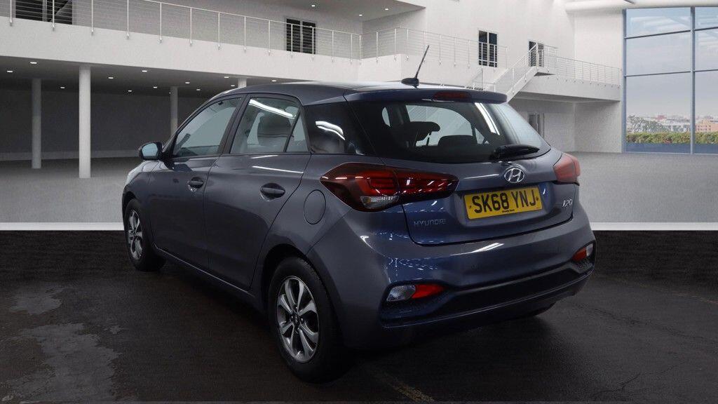 Used Hyundai i20 2018 for sale - 77376493: Photo 3
