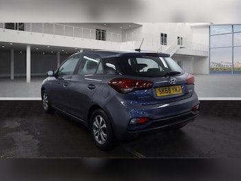 Used Hyundai i20 2018 for sale - 77376493: Photo