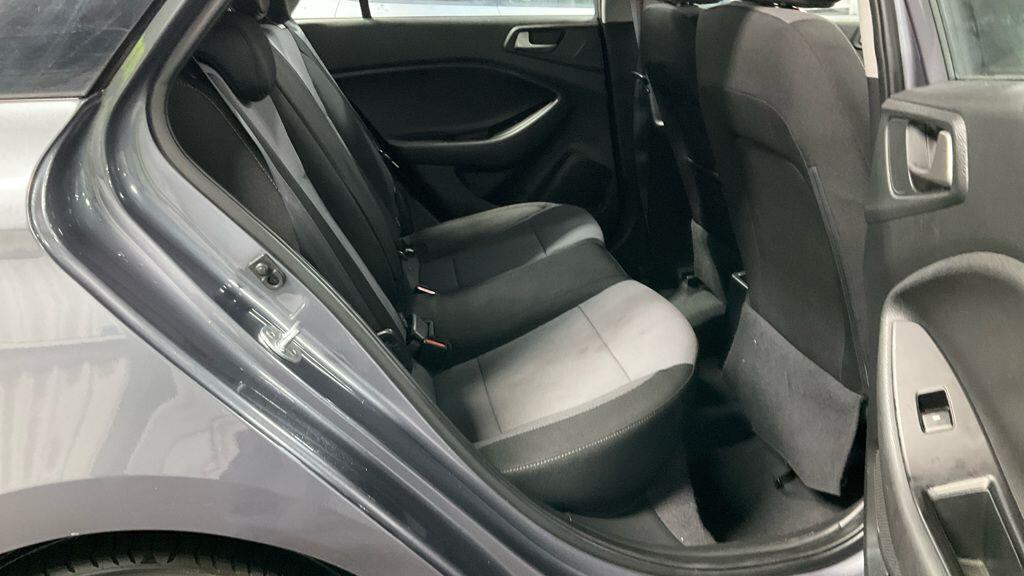 Used Hyundai i20 2018 for sale - 77376493: Photo 9