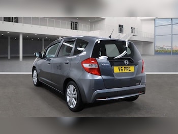 Used Honda Jazz 2013 for sale - 76259208: Photo