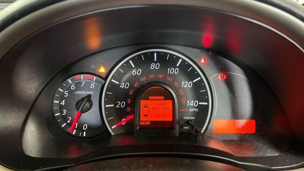 Used Nissan Micra 2011 for sale - 76377384: Photo 11