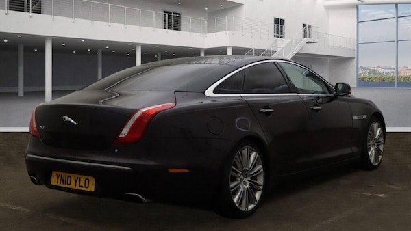 Used Jaguar XJ 2010 for sale - 76239199: Photo 5