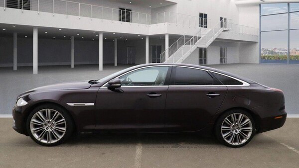 Used Jaguar XJ 2010 for sale - 76239199: Photo 7