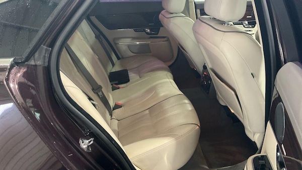 Used Jaguar XJ 2010 for sale - 76239199: Photo 9