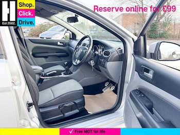 Used Ford Focus 2010 for sale - 77238044: Photo