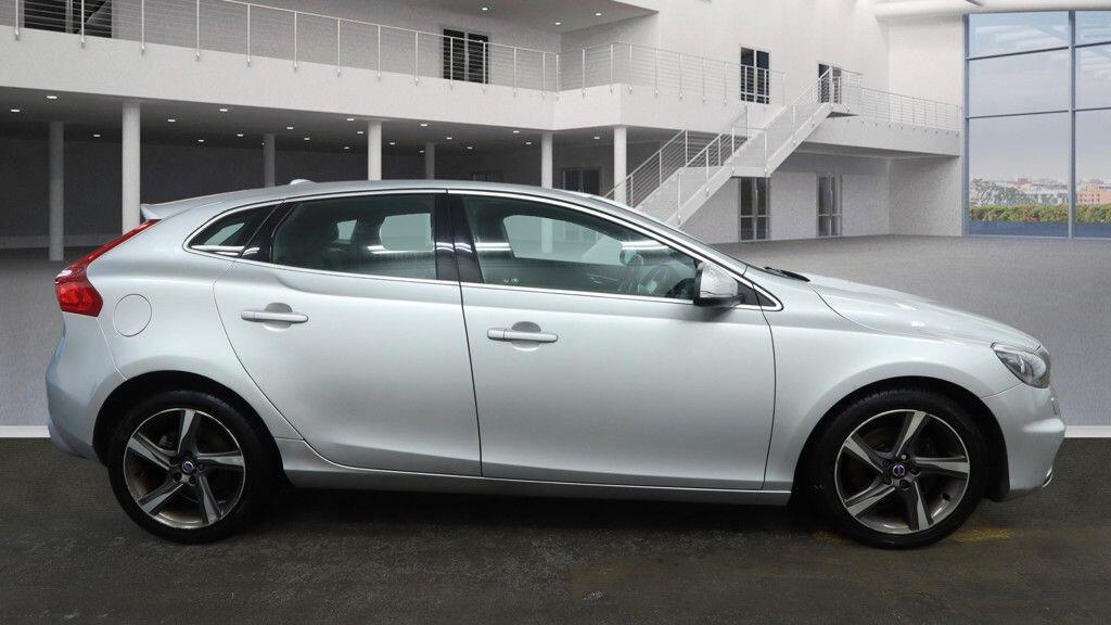 Used Volvo V40 2015 for sale - 77376869: Photo 6
