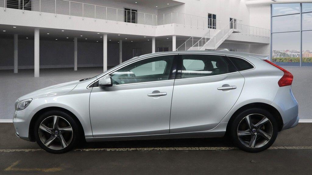 Used Volvo V40 2015 for sale - 77376869: Photo 7