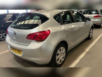 Used Vauxhall Astra 2010 for sale - 77646863: Photo