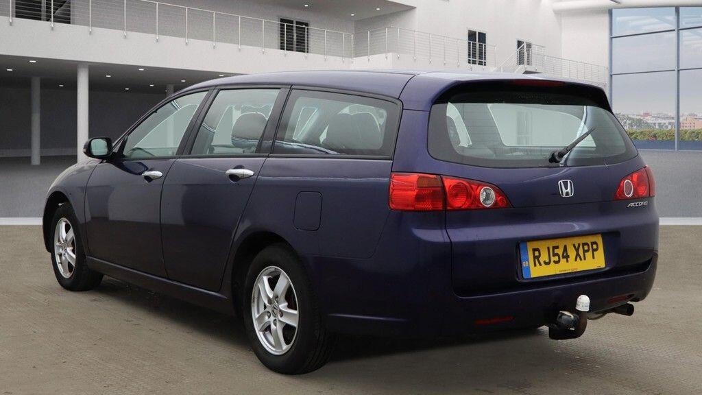 Used Honda Accord 2004 for sale - 76377582: Photo 4