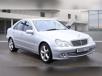 Used Mercedes-Benz C Class 2006 for sale - 76823421: Photo