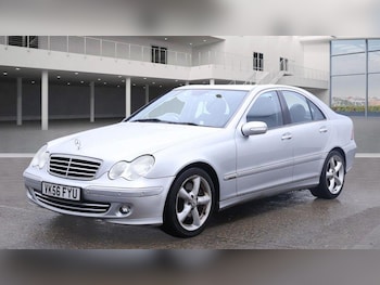 Used Mercedes-Benz C Class 2006 for sale - 76823421: Photo