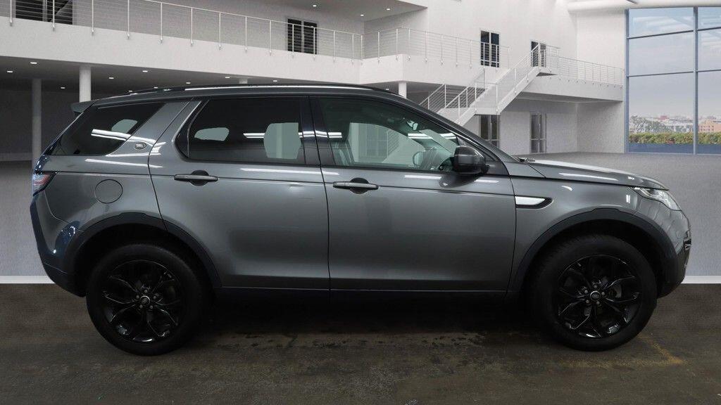 Used Land Rover Discovery Sport 2018 for sale - 77376853: Photo 6