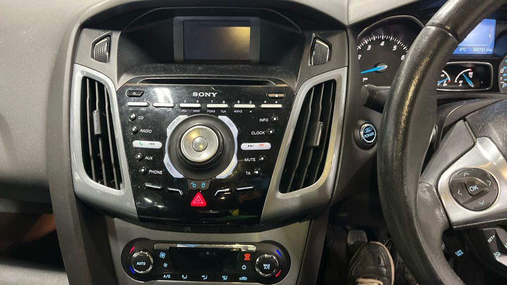 Used Ford Focus 2011 for sale - 77645710: Photo 8