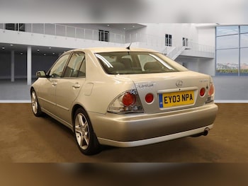 Used Lexus IS 2003 for sale - 76137700: Photo 4