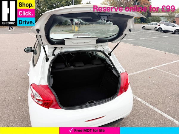 Used Peugeot 208 2012 for sale - 76270924: Photo 22
