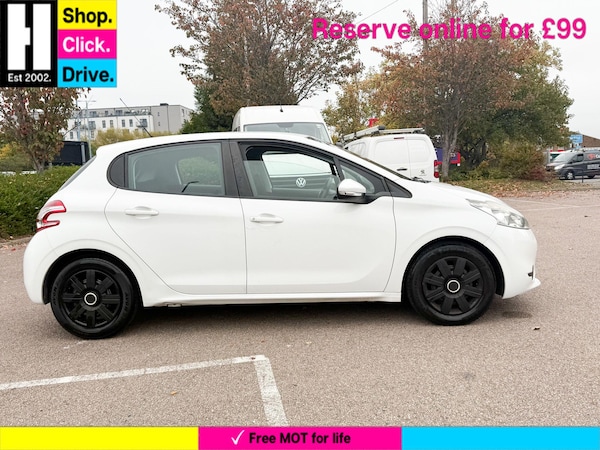 Used Peugeot 208 2012 for sale - 76270924: Photo 5