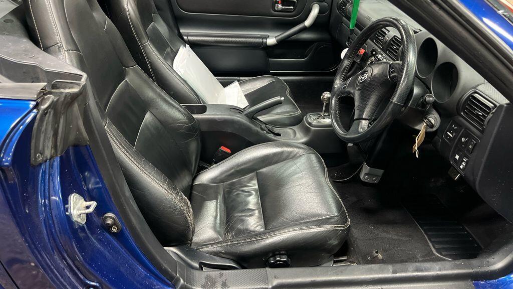 Used Toyota MR2 2003 for sale - 76824948: Photo 10