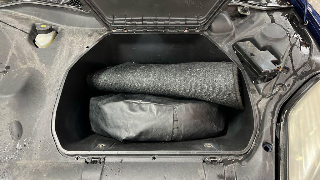 Used Toyota MR2 2003 for sale - 76824948: Photo 8