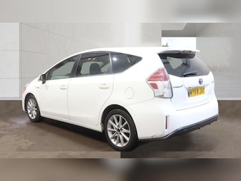 Used Toyota Prius+ 2019 for sale - 78245164: Photo