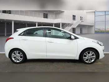 Used Hyundai i30 2013 for sale - 77377557: Photo