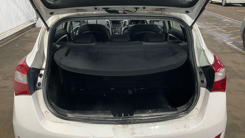 Used Hyundai i30 2013 for sale - 77377557: Photo 5