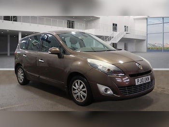 2010 (10) - 1.5 dCi Privilege TomTom MPV 5dr Diesel Manual Euro 4 (106 ps)