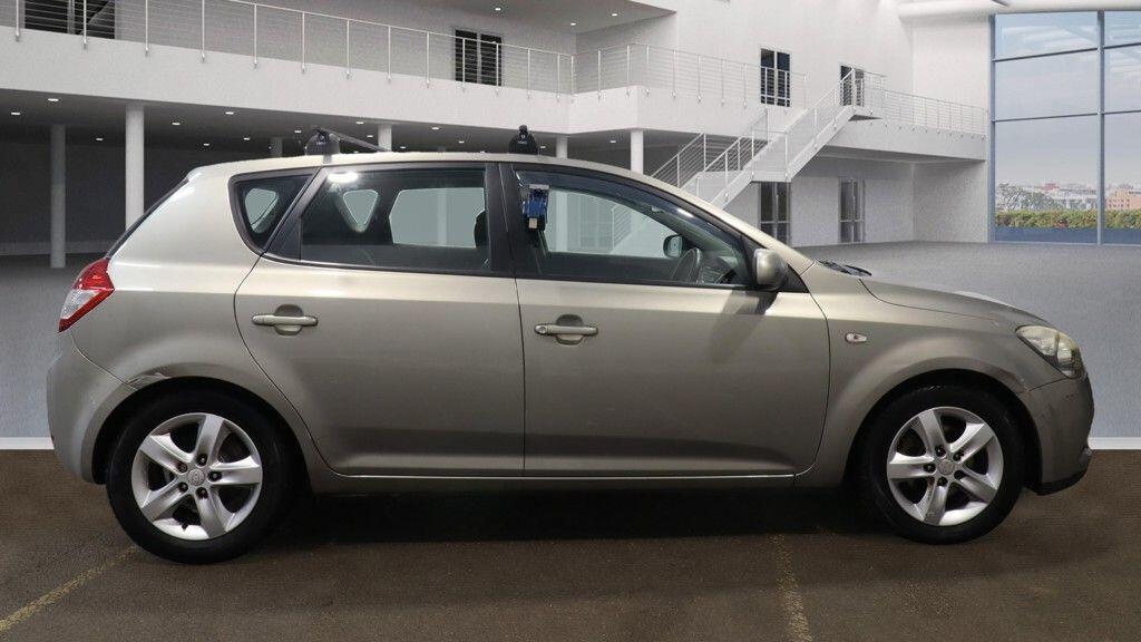 Used Kia Ceed for sale - 76824949: Photo 6
