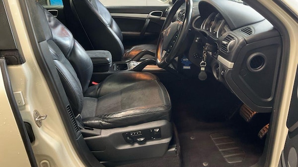 Used Porsche Cayenne 2009 for sale - 76227739: Photo 10