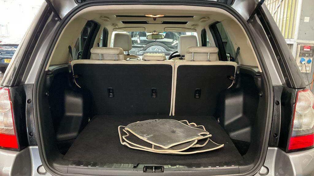 Used Land Rover Freelander 2012 for sale - 77783660: Photo 8