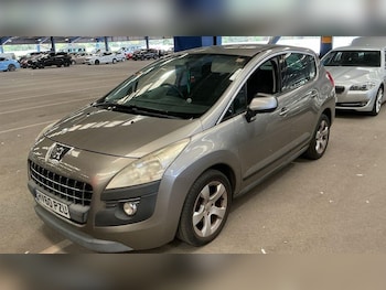 Used Peugeot 3008 2010 for sale - 79453409: Photo