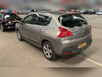 Used Peugeot 3008 2010 for sale - 79453409: Photo
