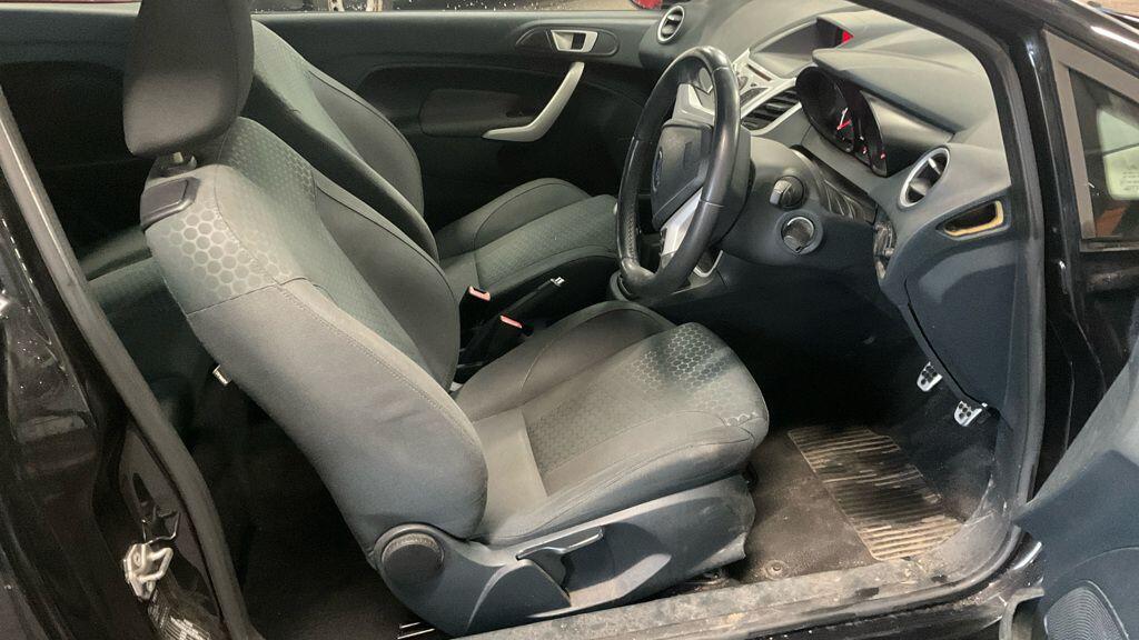Used Ford Fiesta 2012 for sale - 76688650: Photo 10