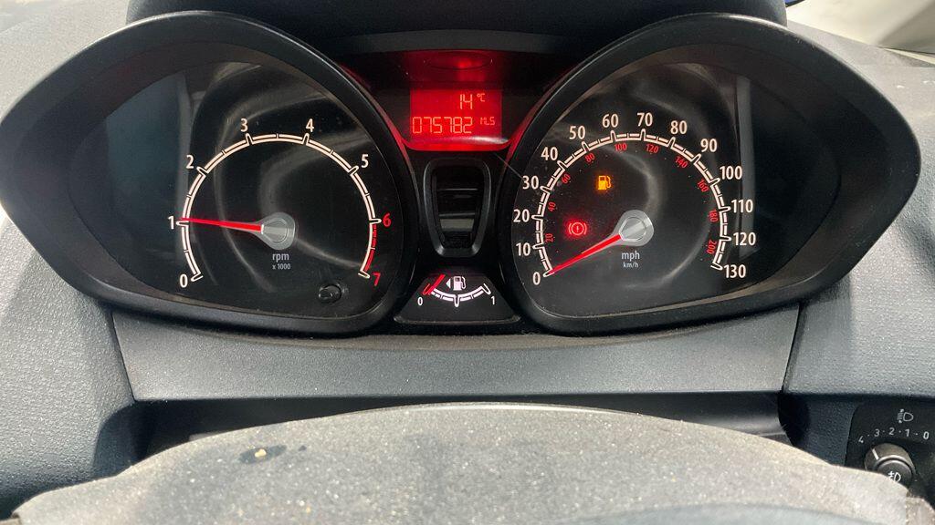 Used Ford Fiesta 2012 for sale - 76688650: Photo 11