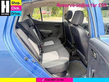 Used Hyundai i10 2010 for sale - 75600812: Photo