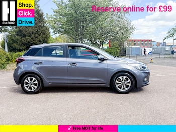 Used Hyundai i20 2018 for sale - 78676134: Photo