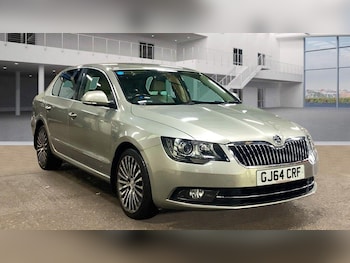Used Skoda Superb 2014 for sale - 75493077: Photo