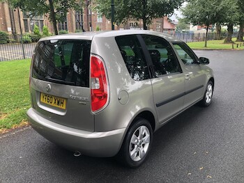 Used Skoda Roomster 2010 for sale - 77003816: Photo