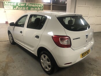 Used Dacia Sandero 2014 for sale - 77003836: Photo