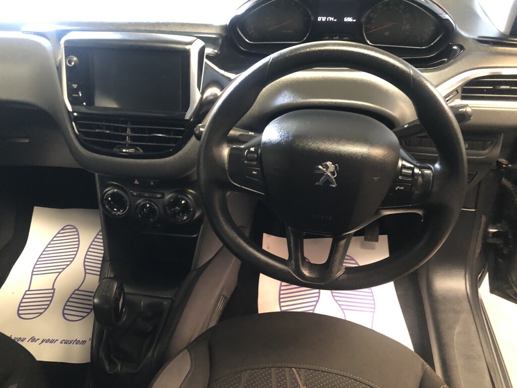 Used Peugeot 208 2012 for sale - 77003815: Photo 14