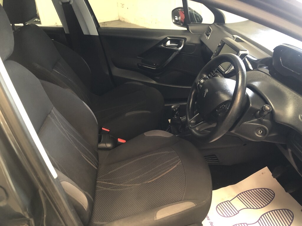 Used Peugeot 208 2012 for sale - 77003815: Photo 15