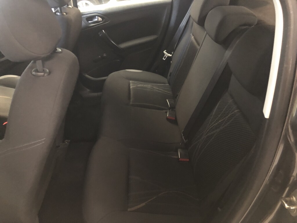 Used Peugeot 208 2012 for sale - 77003815: Photo 19